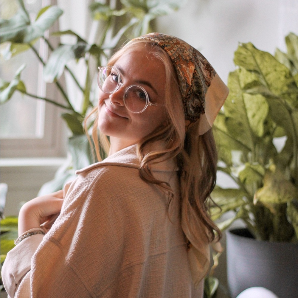 Meet your Posher, Haili